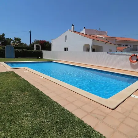 3-bed Townhouse With Pool In Balaia Holiday home