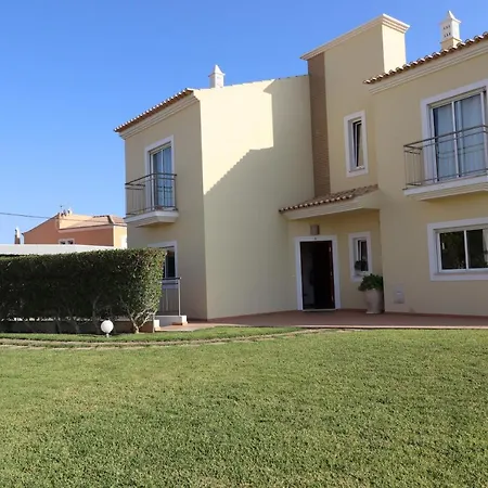 3-bed Townhouse With Pool In Balaia Prázdninový dům *