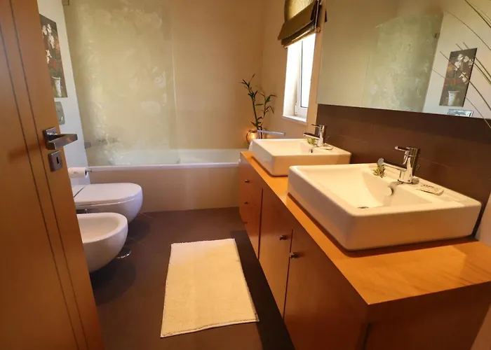 度假居 3-bed Townhouse With Pool In Balaia *