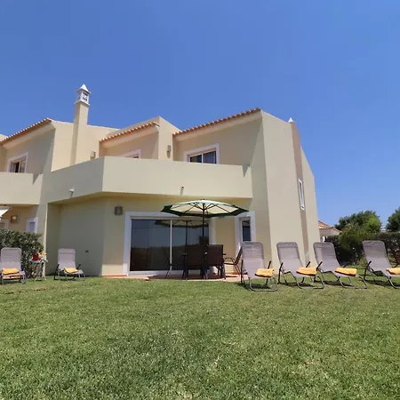 Ferienhaus 3-bed Townhouse With Pool In Balaia *