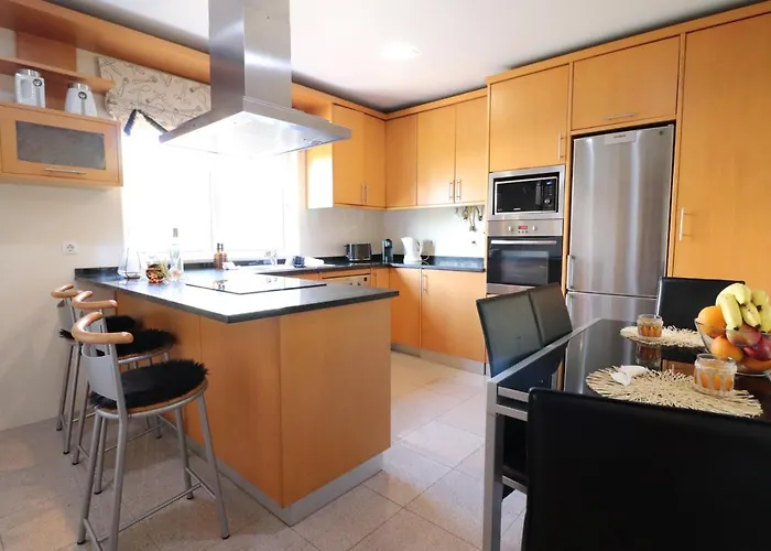 3-bed Townhouse With Pool In Balaia