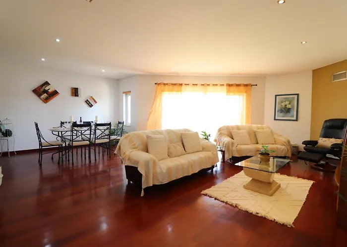 3-bed Townhouse With Pool In Balaia Vakantiehuis