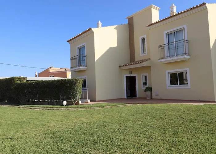3-bed Townhouse With Pool In Balaia Vakantiehuis *