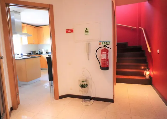 3-bed Townhouse With Pool In Balaia