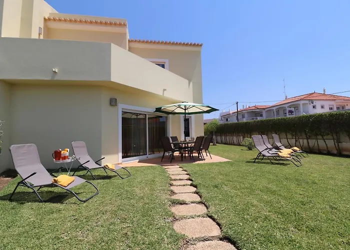 3-bed Townhouse With Pool In Balaia Vakantiehuis Albufeira